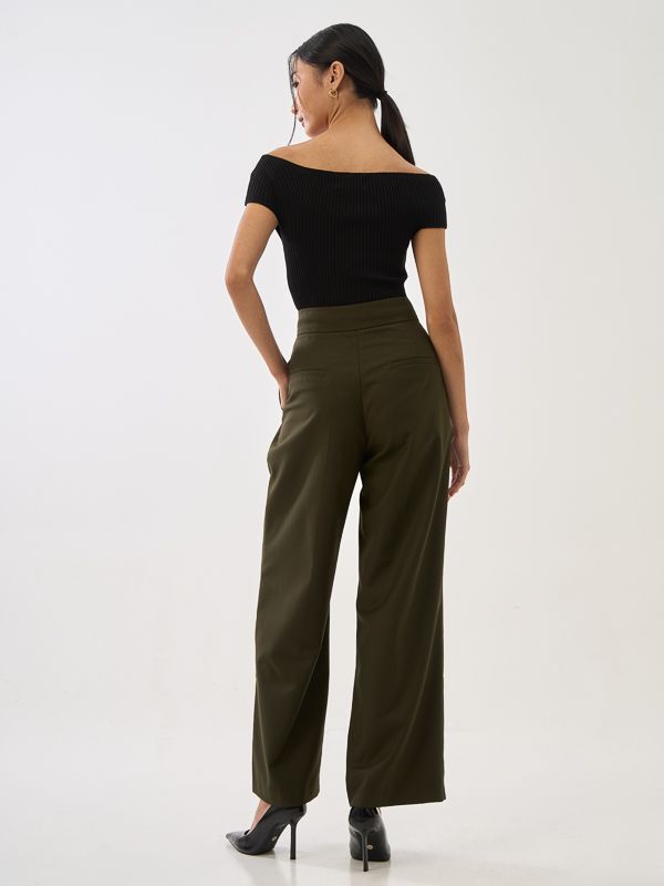 Off Shoulder Fitted Ribbed Knit Top