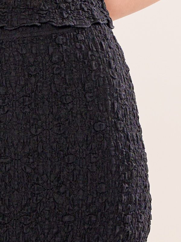 Slim-Fitting Long Skirt