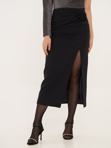 Side Slit Midi Skirt With Rose Detailed
