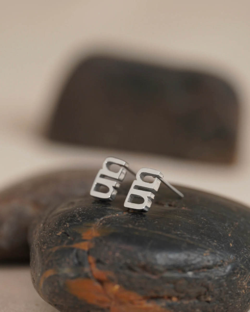 GUNG - Iconic Silver Stud Earrings