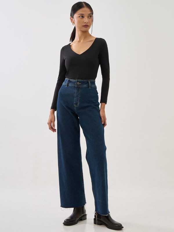 SupraSoft™ Basic V-Neck Long Sleeve Top