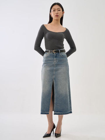 Scoop Neck Long Sleeve Top