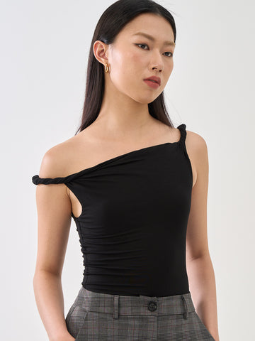 Asymmetric Twist-Detail Top