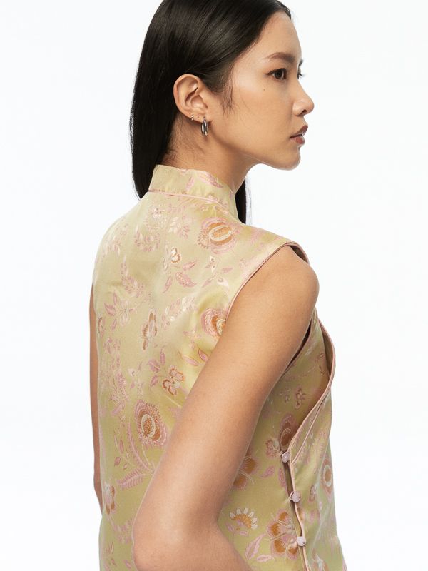 Mandarin Collared Sleeveless Top