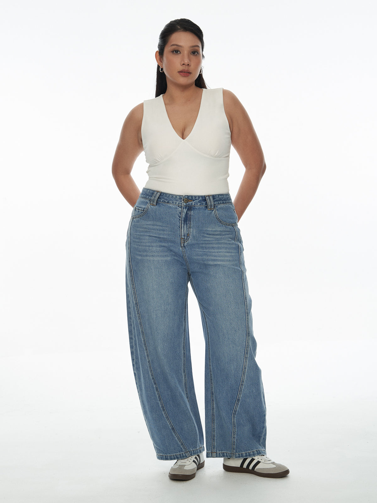 SupraSoft™ Basic Padded V-Neck Crop Top