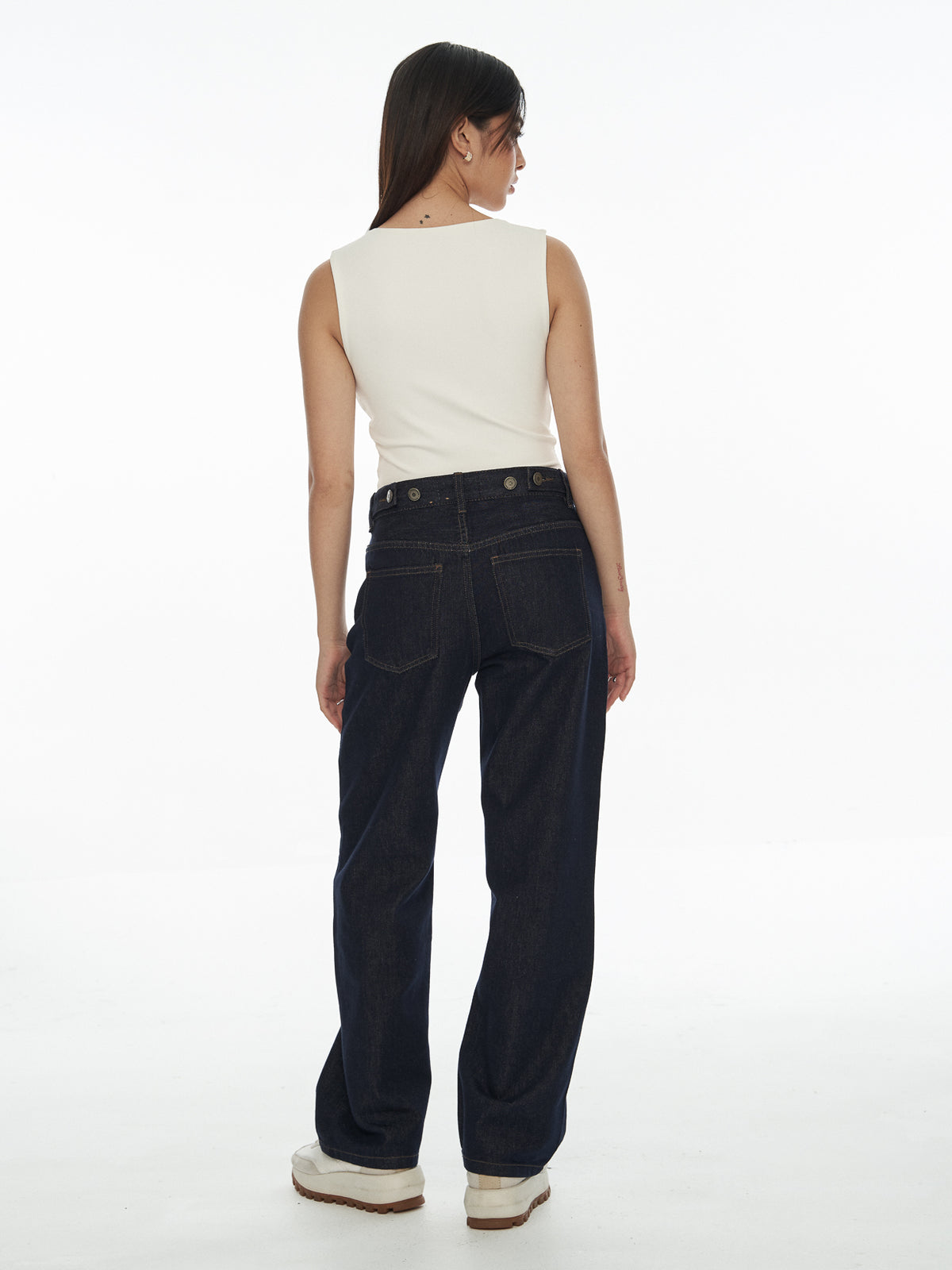 SupraSoft™ Basic Padded V-Neck Crop Top