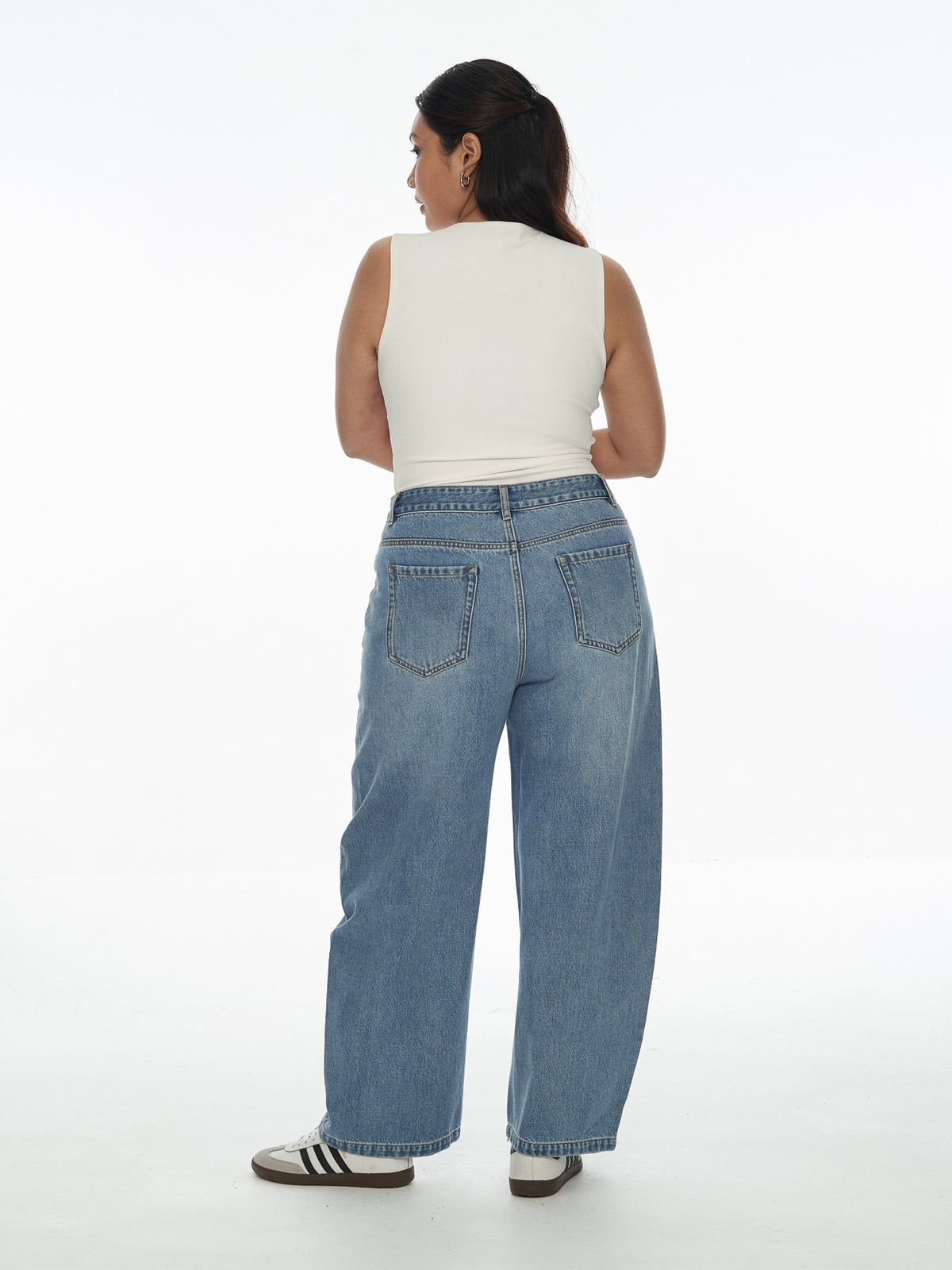 SupraSoft™ Basic Padded V-Neck Crop Top