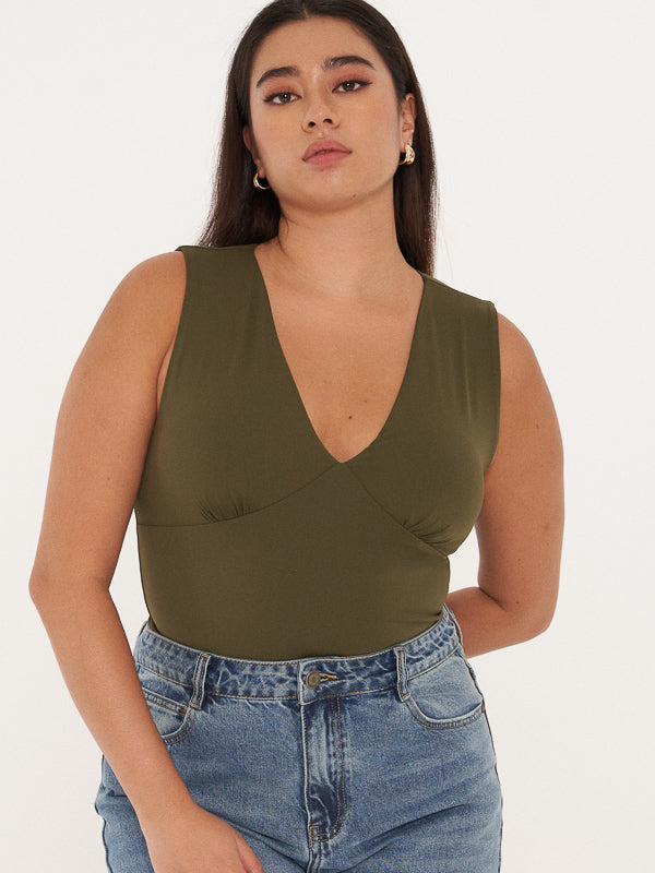 SupraSoft™ Basic Padded V-Neck Crop Top