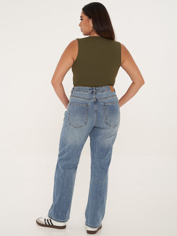 SupraSoft™ Basic Padded V-Neck Crop Top
