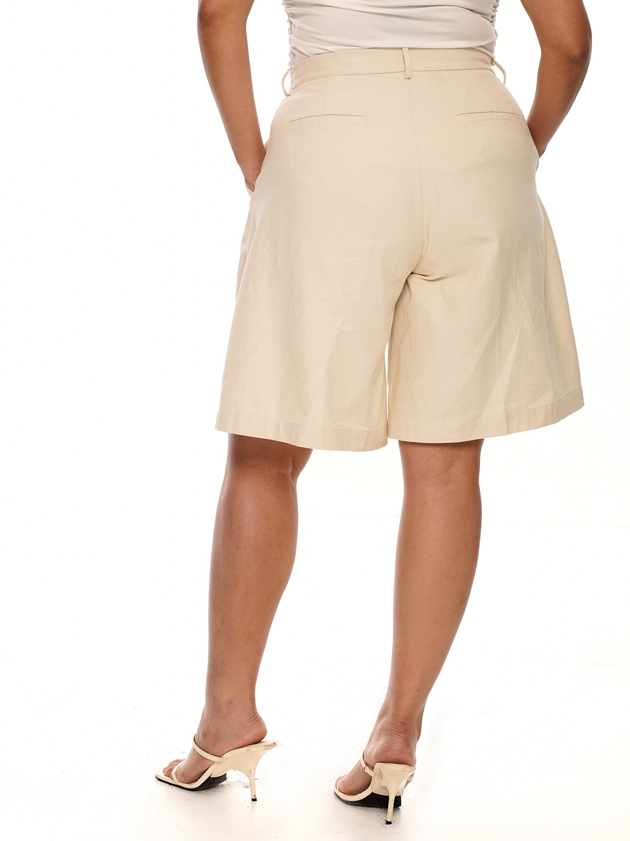 Pleated Bermuda Short