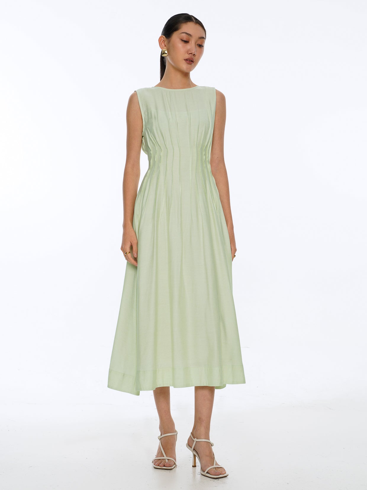 Sleeveless Pleated Maxi Dress