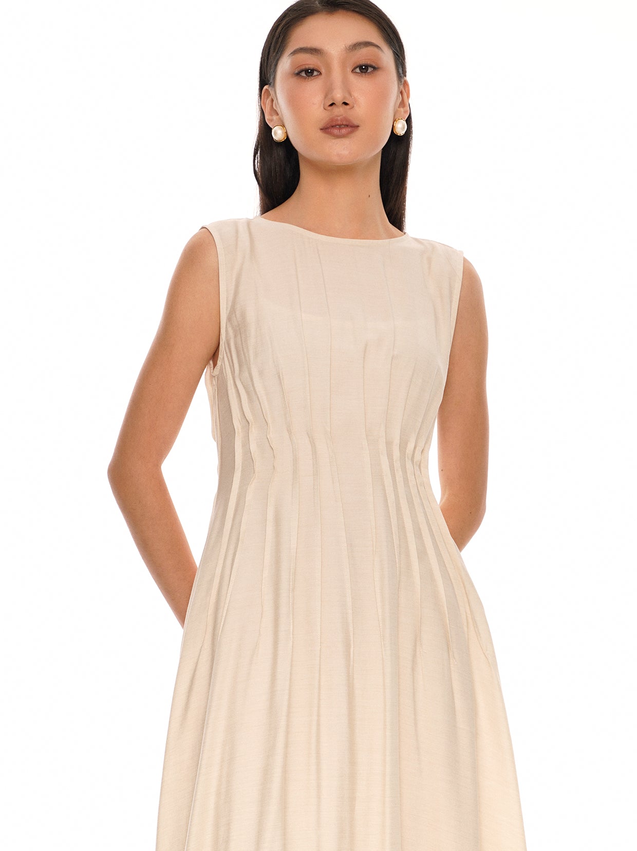 Sleeveless Pleated Maxi Dress