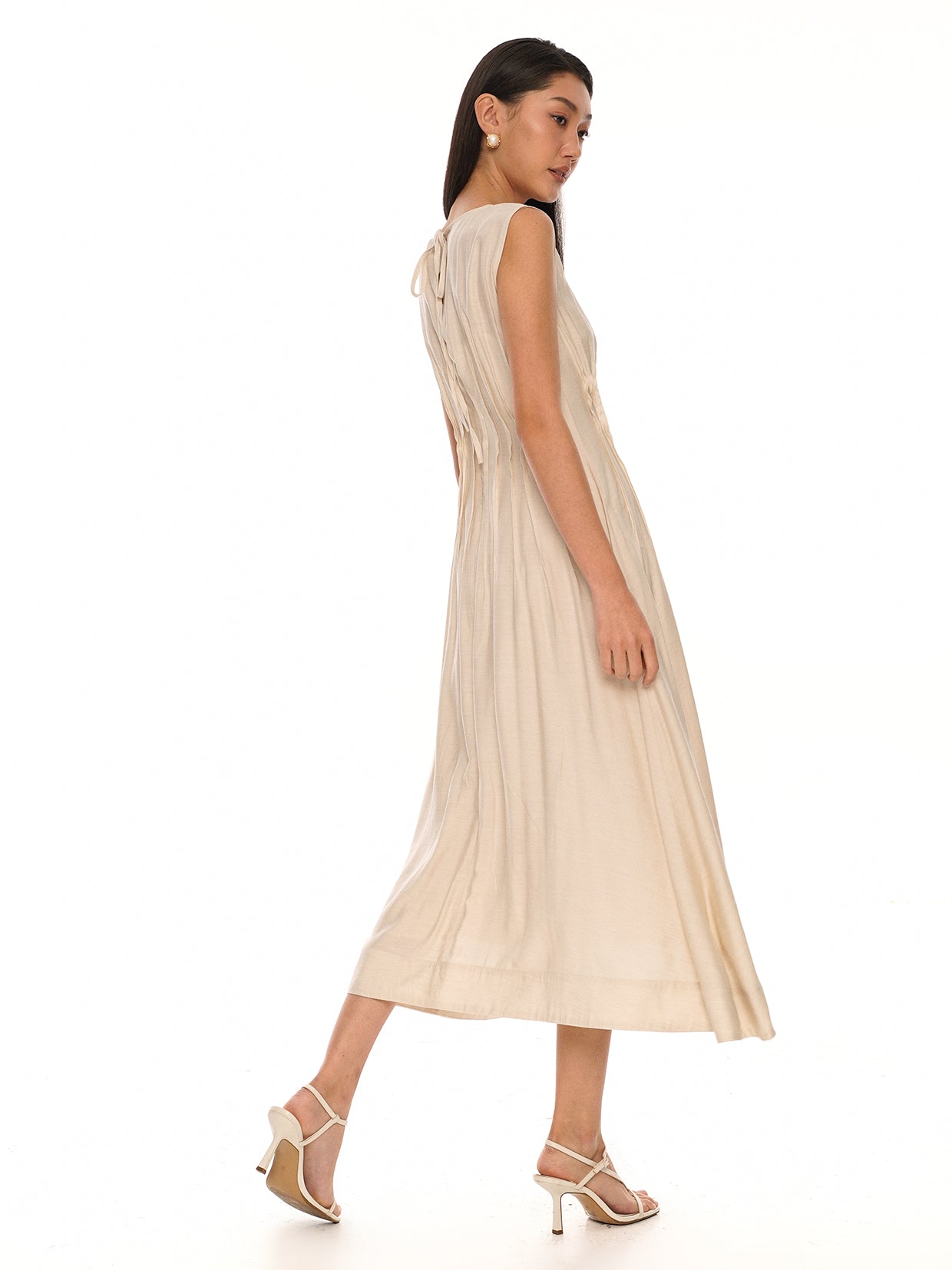 Sleeveless Pleated Maxi Dress