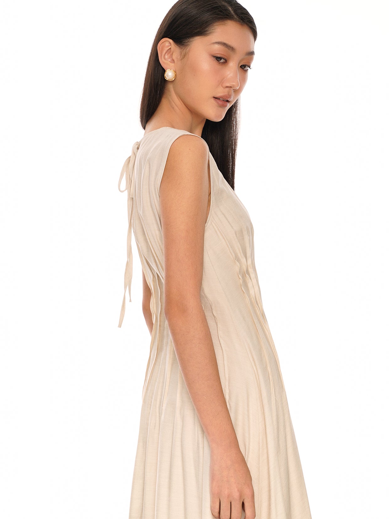 Sleeveless Pleated Maxi Dress