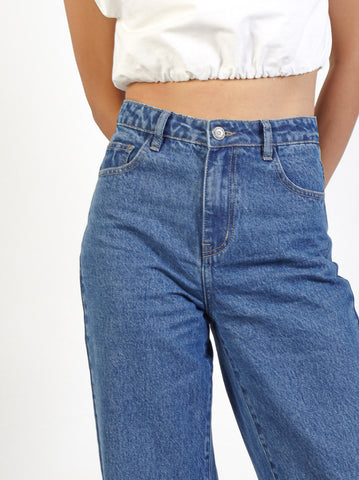 High-Rise Wide Leg Cut Jeans - Blue