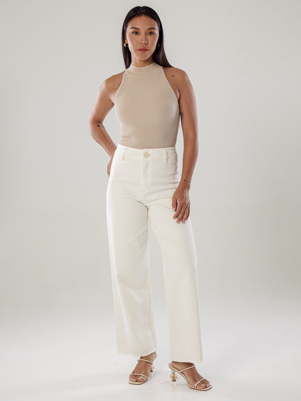 High-Rise Wide Leg Cut Jeans - Color