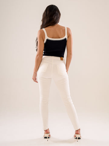 Mid-Rise Skinny Jeans - White