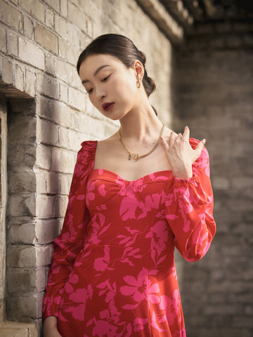 Sweetheart Neckline Loose-Cut Dress - Red