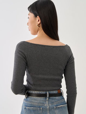 Scoop Neck Long Sleeve Top