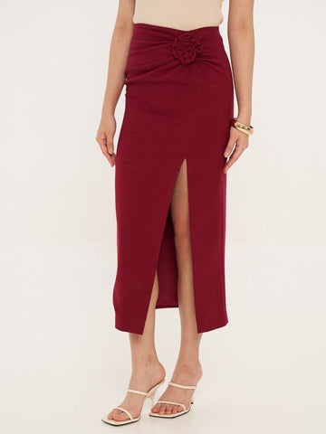Side Slit Midi Skirt With Rose Detailed