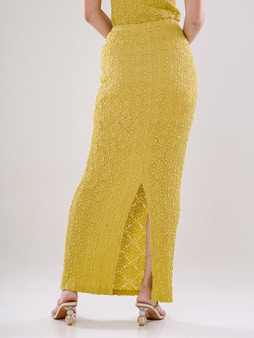 Slim-Fitting Long Skirt