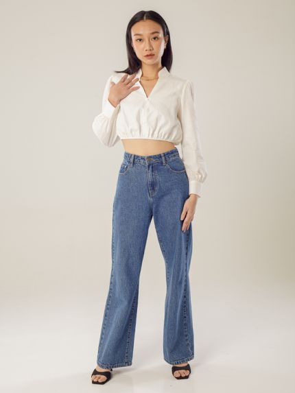 Button Detailed Crop Top