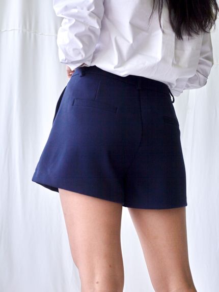 Front Pleated Crepe Short Pants